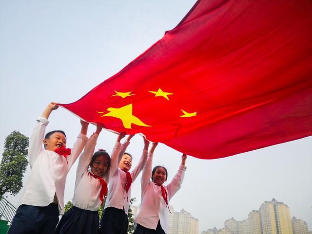 政策“组合拳”惠企利民 增强企业创新“底气” 提升百姓民生“温度”